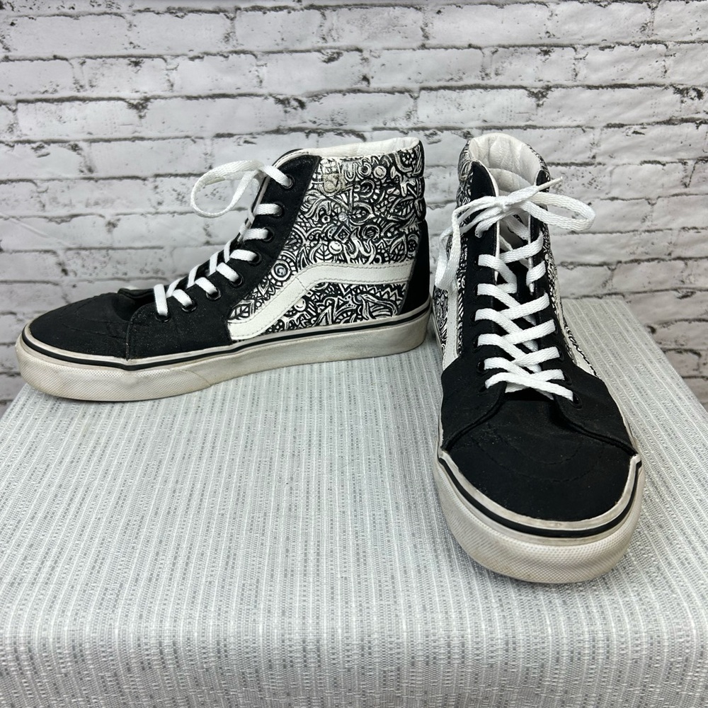 Vans | Black and White Sk8-Hi Sneakers with Paisley Print High top shoes size 8
